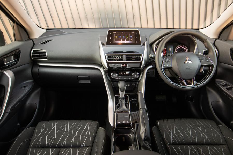 Торпедо Mitsubishi Eclipse Cross ES 2018 года  (AU) (фото 3 из 5)